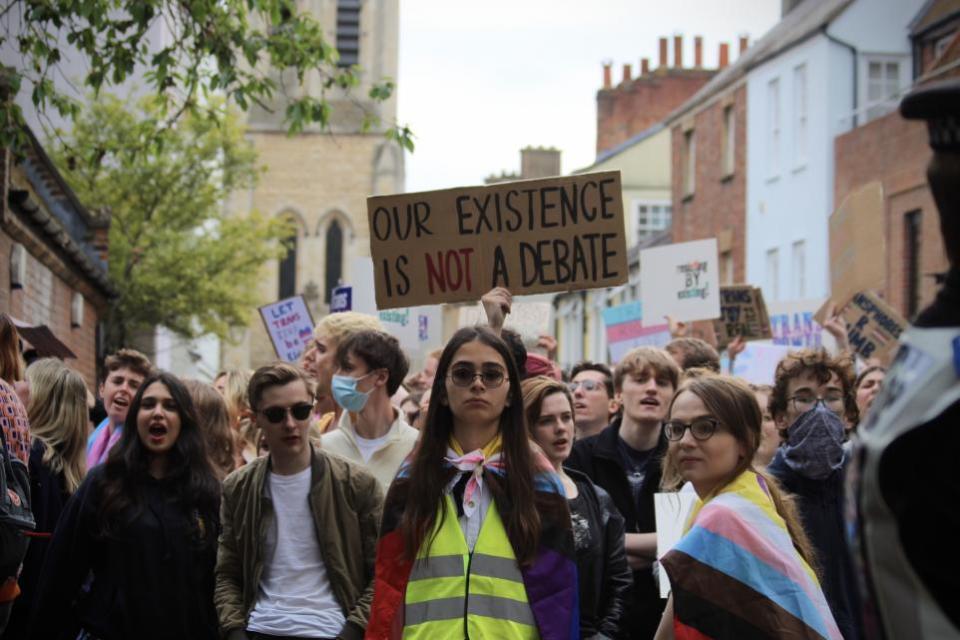 Oxford Mail: Students at the protest outside the Oxford Union on Tuesday night Picture: Oxford Mail