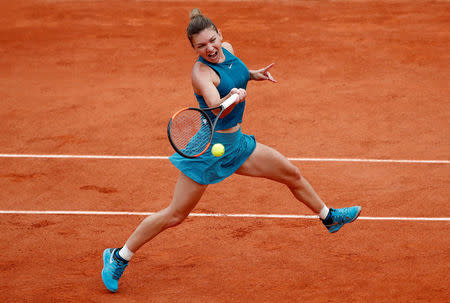 Tennis - French Open - Roland Garros, Paris, France - May 30, 2018 Romania's Simona Halep in action during her first round match against Alison Riske of the U.S. REUTERS/Pascal Rossignol