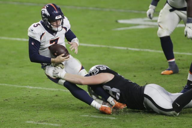 Raiders run over mistake-prone Broncos 37-12 - The San Diego Union-Tribune