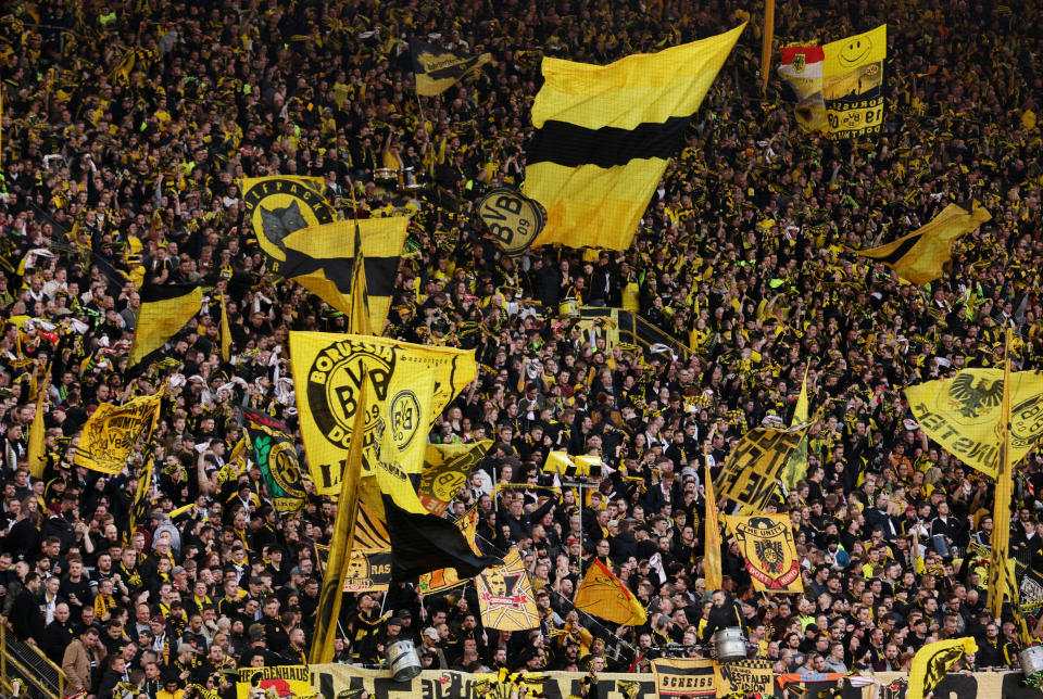 Der Signal Iduna Park, in dem Borussia Dortmund spielt, ist meistens vollständig ausverkauft. (Bild: REUTERS/Thilo Schmuelgen)