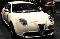 <p>A wie Alfa Romeo mit dem Alfa MiTo. 2018 feierte der Kleinwagen nicht nur seinen zehnten Geburtstag, sondern auch seinen Abschied. Der Name MiTo setzt sich aus den Kennzeichen für die Städte Mailand und Turin zusammen. In Mailand begann die Geschichte von Alfa Romeo, in Turin ist der Dachkonzern Fiat beheimatet. </p>