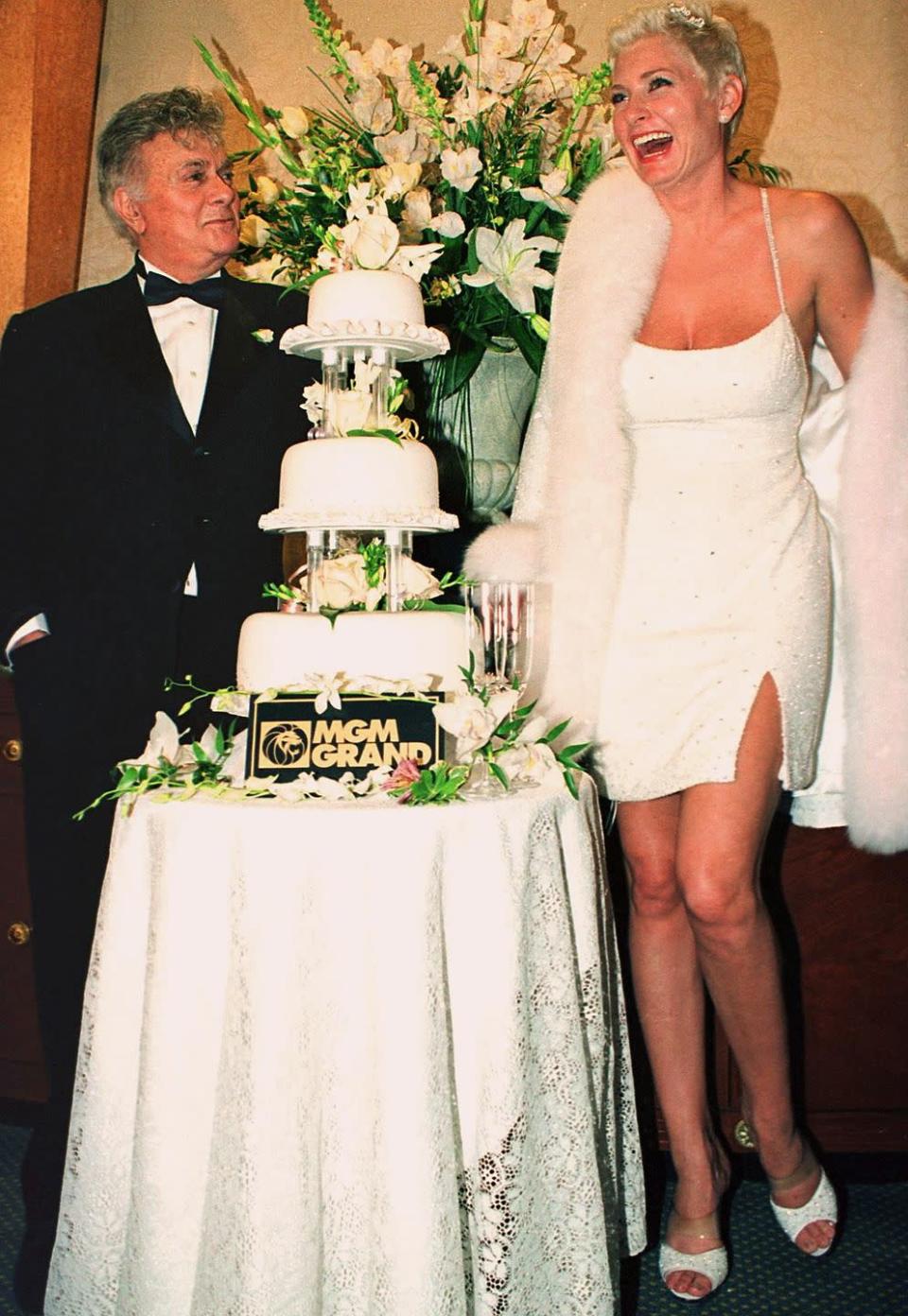 <p>After a five-year engagement, Curtis married his 28-year-old bride in the MGM Grand Hotel. Here, they celebrate at Gatsby's.</p>