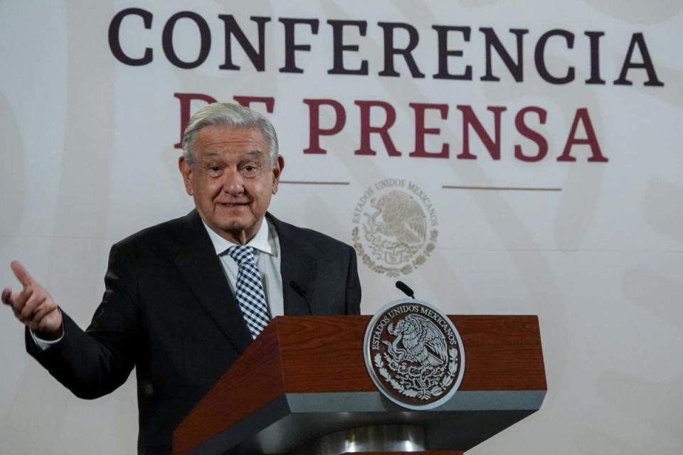 AMLO busca que el ISSSTE vuelva a ser público. Foto: Cuartoscuro