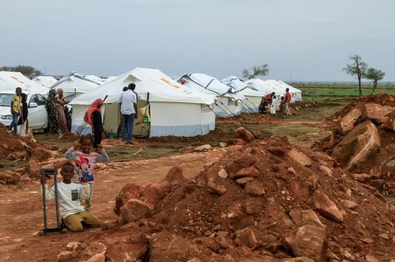 Un campamento para desplazados internos del estado sudanés de Sennar ubicado en el distrito de Al Huri, en la ciudad de Gedaref, en una imagen del 14 de julio de 2024 (-)