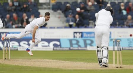 Britain Cricket - England v Sri Lanka - Second Test - Emirates Durham ICG - 30/5/16 England's James Anderson takes the wicket of Sri Lanka's Shaminda Eranga Action Images via Reuters / Jason Cairnduff Livepic