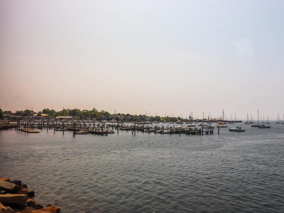 The view from Amtrak's Northeast Regional train from New York to Boston - Amtrak Northeast Regional New York to Boston