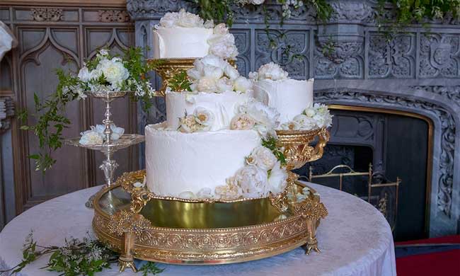 meghan-harry-royal-wedding-cake
