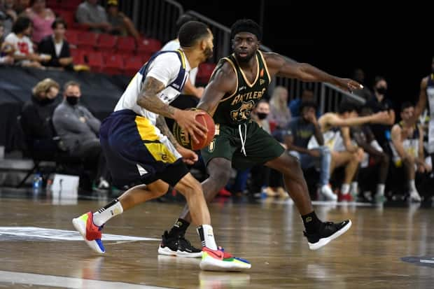 Edmonton Stingers star Xavier Moon scored 34 points, to go along with eight rebounds, seven assists and eight steals in the Stingers' 99-63 win over the Hamilton Honey Badgers Thursday. (Courtesy of the CEBL - image credit)