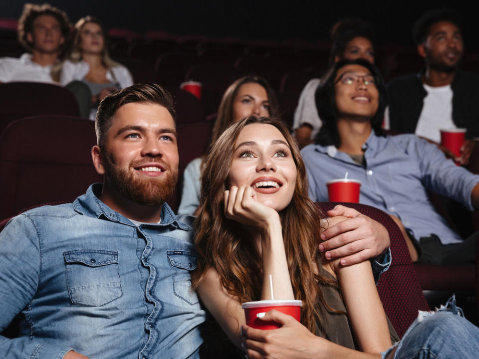 Zu viele leere Plätze: Kinos müssen derzeit Umsatzverluste von 80 Prozent hinnehmen. (Bild: Dean Drobot/Shutterstock.com)