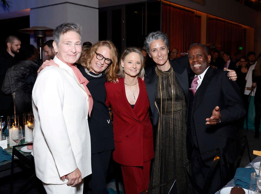  K.D.Lang, Ann Philbin, Jodie Foster, Alexandra Hedison and Charles Gaines (Source: Stefanie Keenan/Getty Images for Hammer Museum)