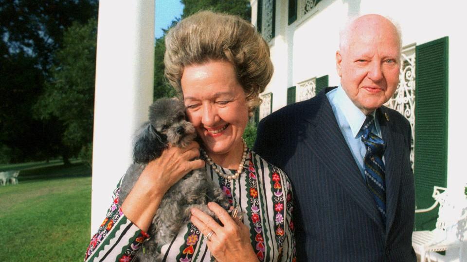 Photo by AP/REX/Shutterstock HUNT H.L. Hunt, who is considered one of the richest men in the world, is pictured with his wife at his home outside Dallas, Texas H.L. HUNT, DALLAS, USA