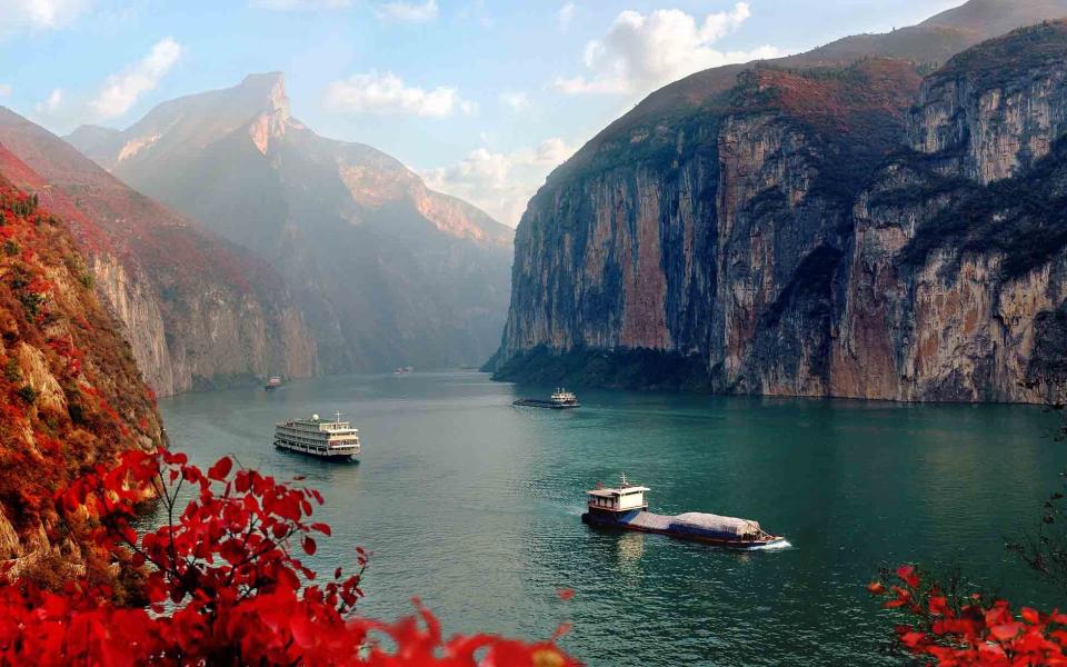 Spend your holiday floating along the Yangtze - GETTY