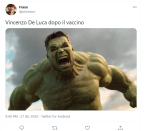 Da De Luca che si trasforma in Hulk dopo la prima somministrazione, alla foto del governatore che anziché vaccinarsi si tatua l'immagine di se stesso.