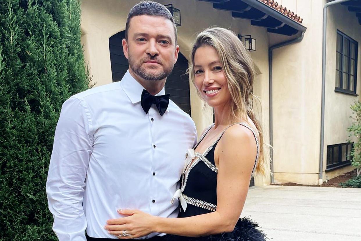 https://www.instagram.com/p/Cj6XYb_v5c5/?igshid=YmMyMTA2M2Y%3D justintimberlake's profile picture justintimberlake Verified 10 years ain’t enough! You make me a better husband and father every day! I love you so much you beautiful human! Run it back! 1h