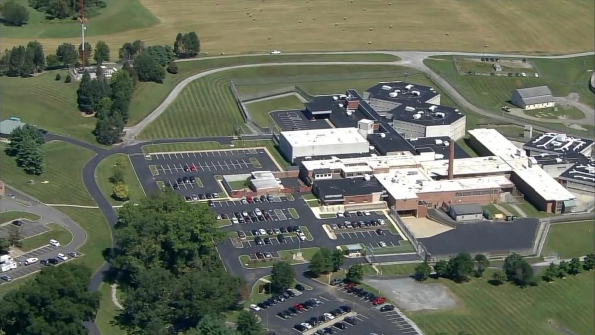 New Video Shows Killer S Escape From A Pennsylvania Prison   B80e29dbb164705a9be756f8ae639796