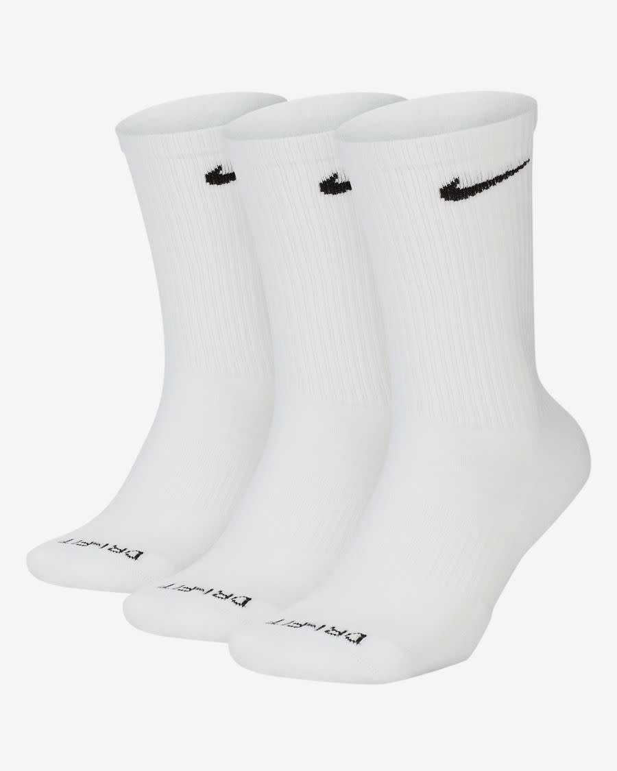 nike, nike crew socks, crew socks, white sock trend, fall 2020 trends, socks, socks and sandals, nike swoosh sock