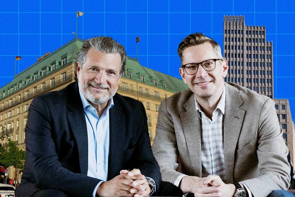 Raffaele Sorrentino und Thomas Munko (v.l.) waren Chef-Concierges und wissen einiges über den Umgang mit schwierigen Kunden – und mit Mitarbeitern. - Copyright: GettyImages, BusinessInsider/Samira Joy Frauwallner; Collage: Dominik Schmitt