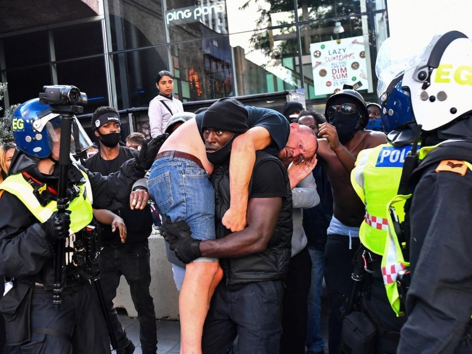 Patrick Hutchinson rescues counterprotester london