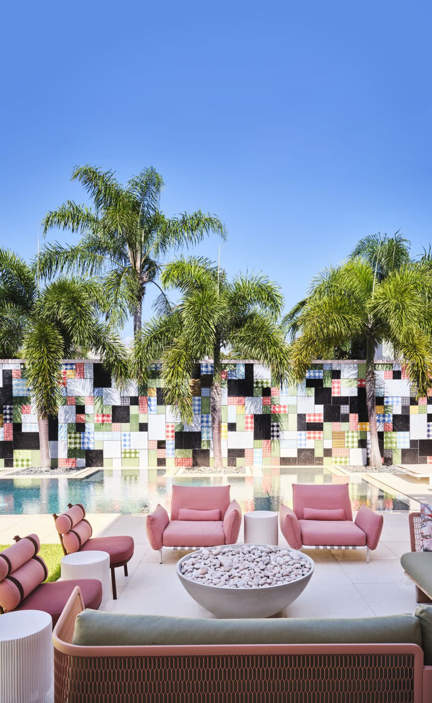 ellen hamilton florida house tour pool