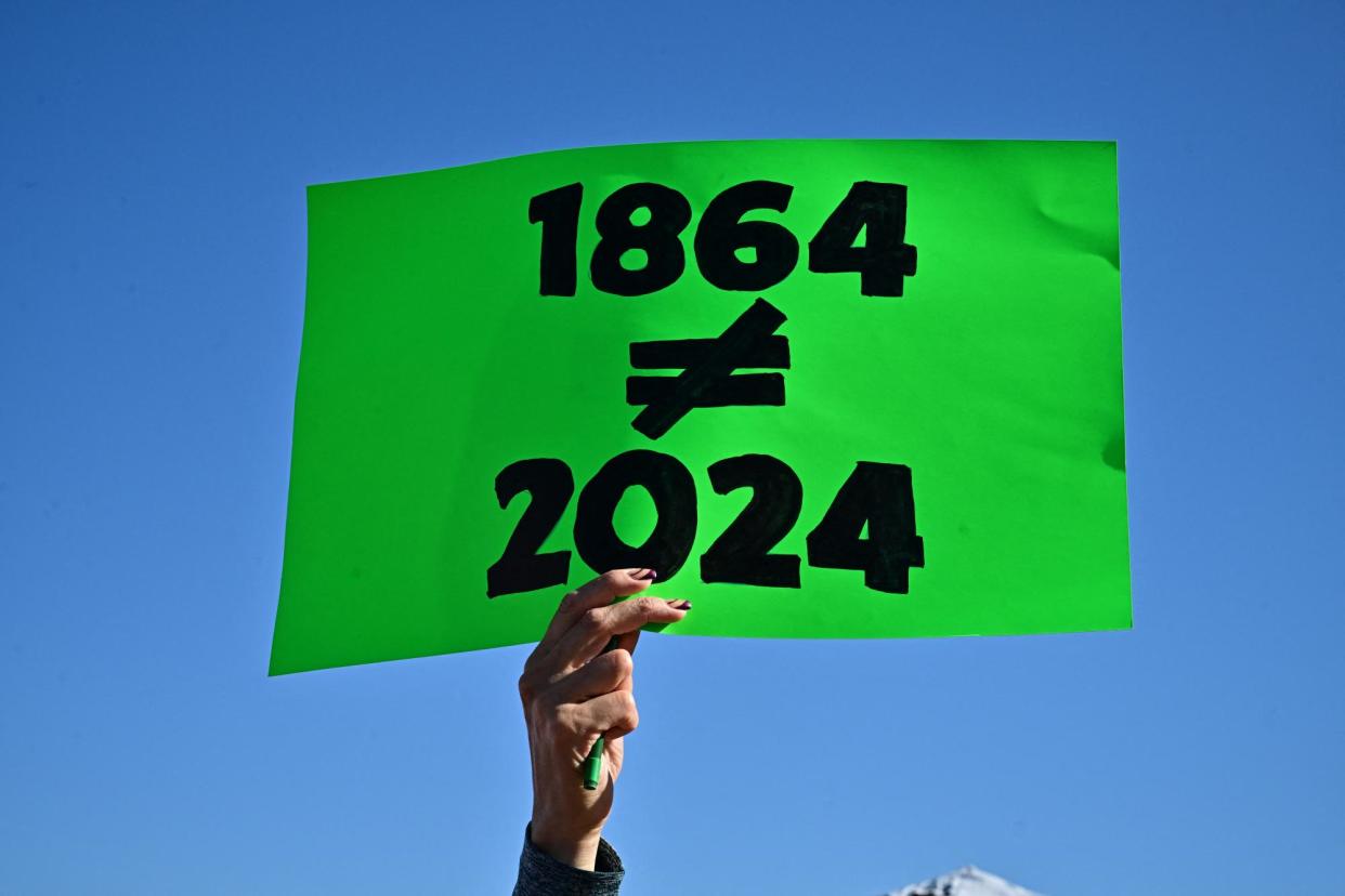 <span>Abortion-rights supporters rally in Scottsdale, Arizona, on Monday.</span><span>Photograph: Frederic J Brown/AFP/Getty Images</span>