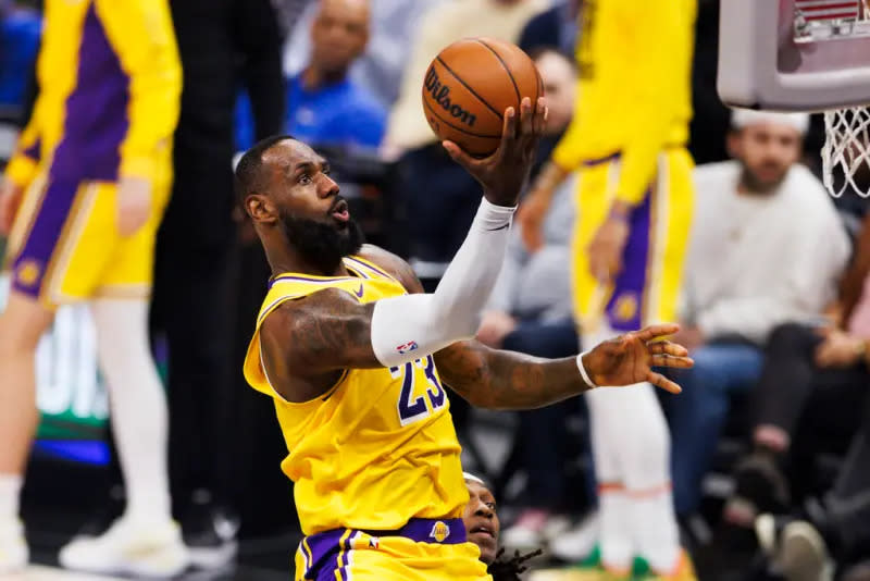 ▲即將邁入39歲的洛杉磯湖人球星「詹皇」LeBron James，迎來個人第21個NBA賽季，成為史上第一位達成4萬分里程碑的球員。（圖／美聯社／達志影像）