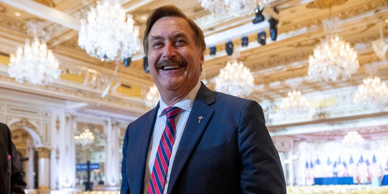 My Pillow CEO Mike Lindell arrives at President Donald Trump's club, Mar-a-lago in Palm Beach, Tuesday, Nov. 15, 2022.
