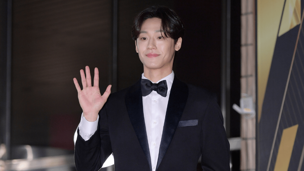 Exhuma actor Lee Do-Hyun at 2019 KBS Drama Awards