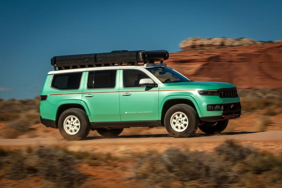 jeep vacationer concept