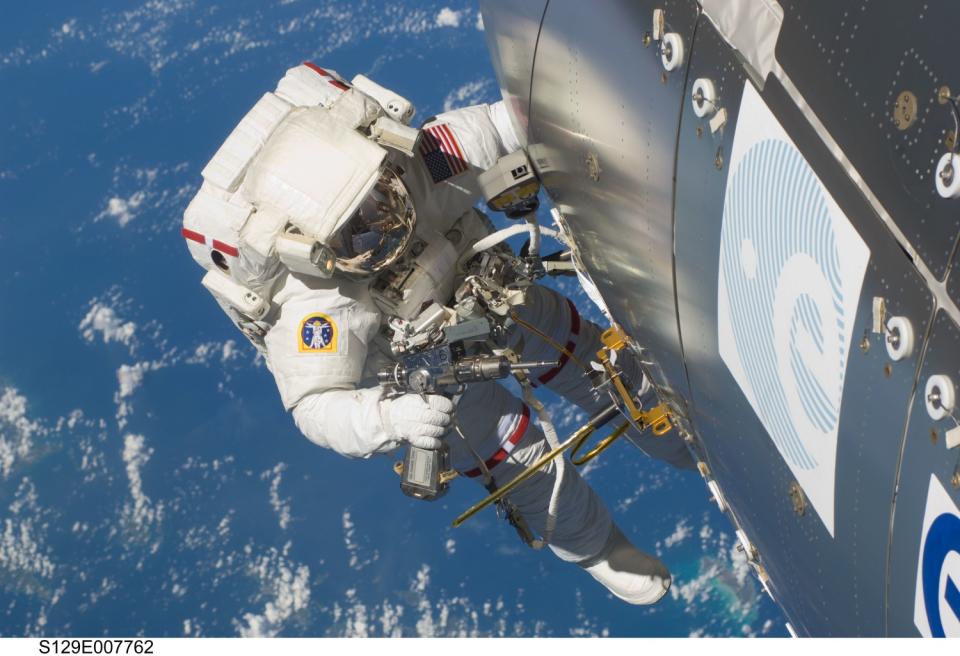 Astronaut Randy Bresnik, STS-129 mission specialist, participates in the mission's second session of extravehicular activity.