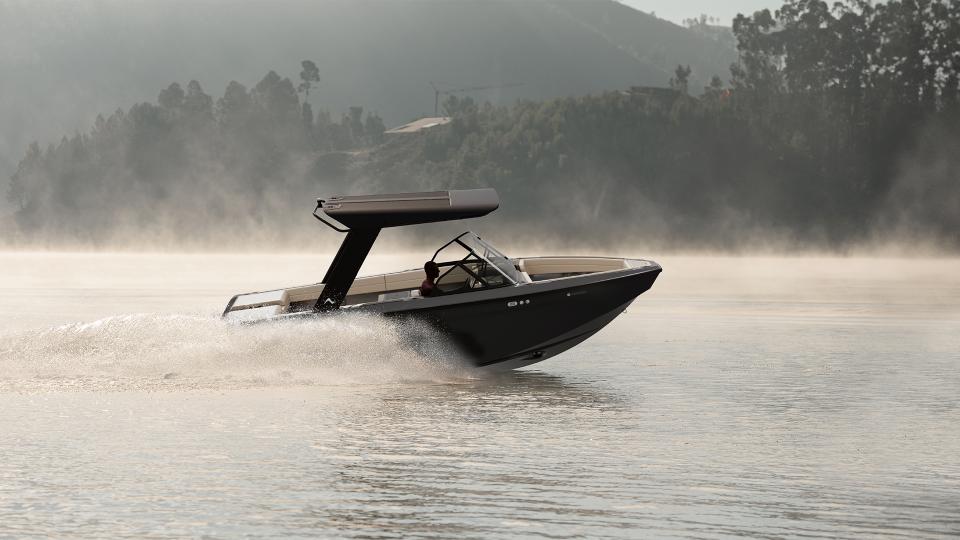 Arc Sport electric wake boat