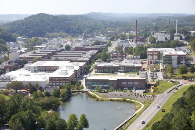 An aerial view shows the main campus of Oak Ridge National Laboratory in Tennessee. (ORNL Photo)