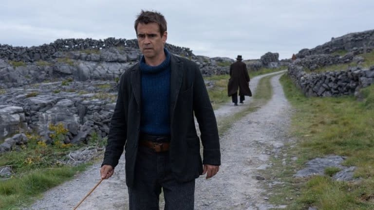 Los suéteres se basan en diseños populares en Irlanda hace 100 años - Colin Farrell en 'Los espíritus de la isla', nominada al Oscar. Créditos: @BBC/ SEARCHLIGHT PICTURES