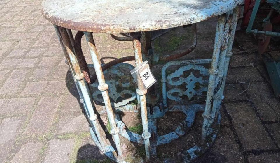 Isle of Wight County Press: Cast iron turnstile, which has sold for £700