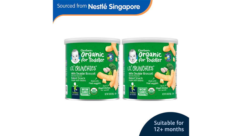 Gerber® Organic Lil’ Crunchies White Cheddar Broccoli 45g x 2. (Photo: Lazada SG)