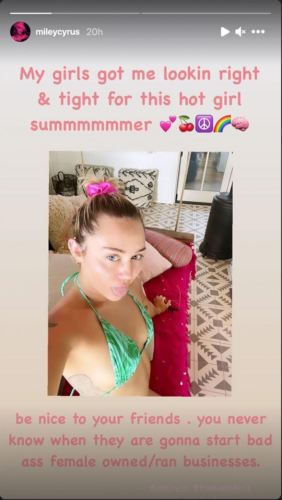 Miley Cyrus Bikini Selfie