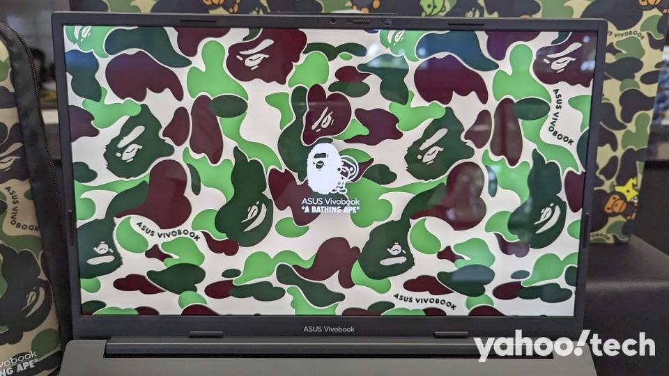 <p>ASUS Vivobook S x BAPE</p>
