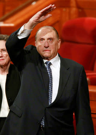 FILE PHOTO: President of the Church of Jesus Christ of Latter-Day Saints Thomas Monson waves to the Mormon faithful after the third session of their 179th annual general conference in Salt Lake City, Utah April 5, 2009. REUTERS/George Frey/File Photo