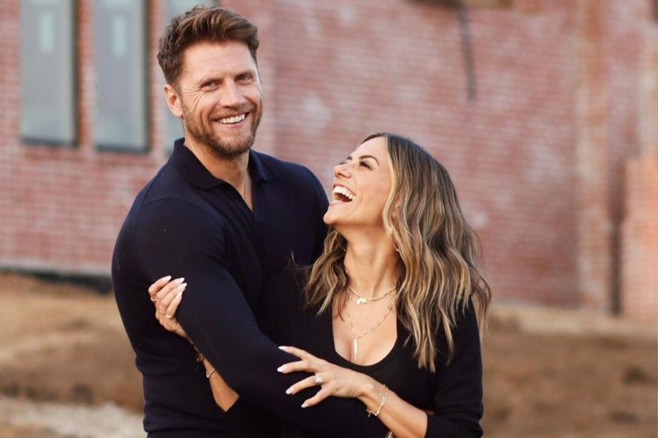 Jana kramer's fiancé allan russell reveals he wanted to propose 'from the  moment i met her'