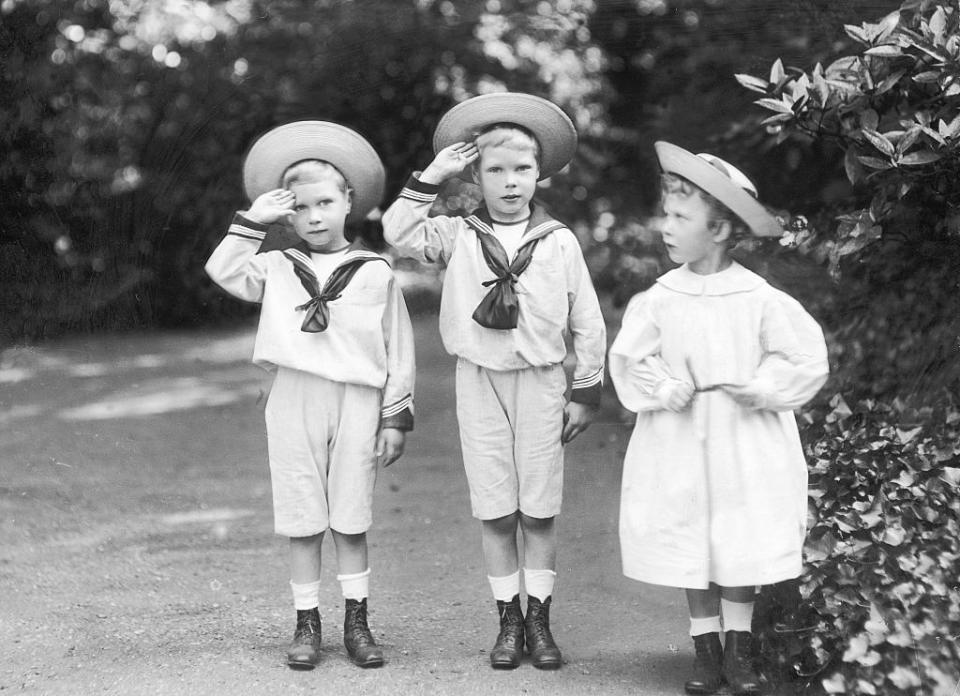 king edward viii of england centre, with his brother duke