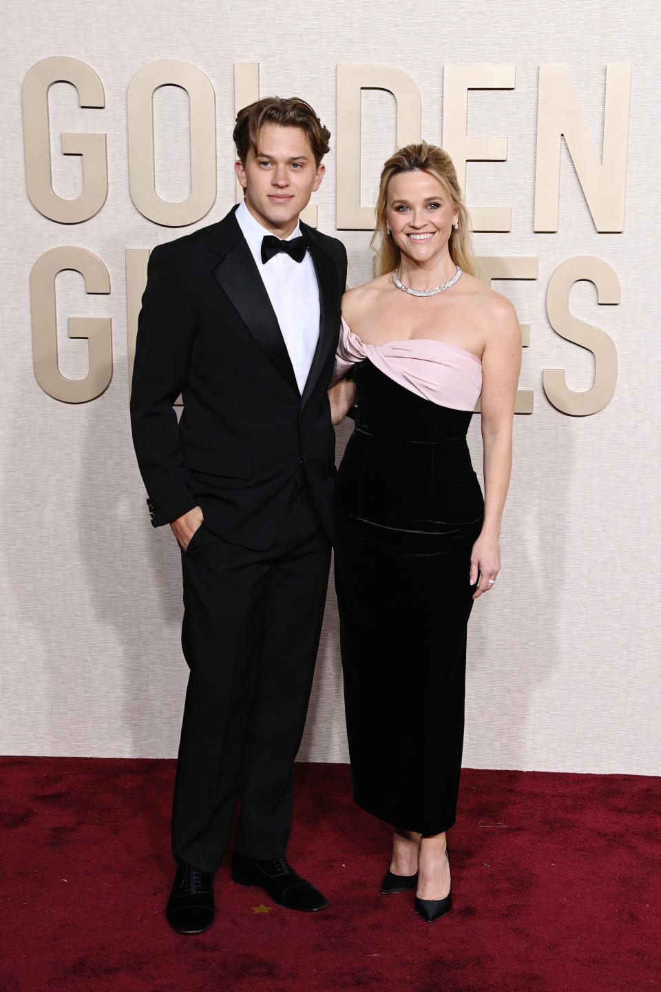 Reese Witherspoon and Deacon Phillippe enjoyed a mother-son bonding session — for the second night in a row. (Photo by Jon Kopaloff/WireImage,)