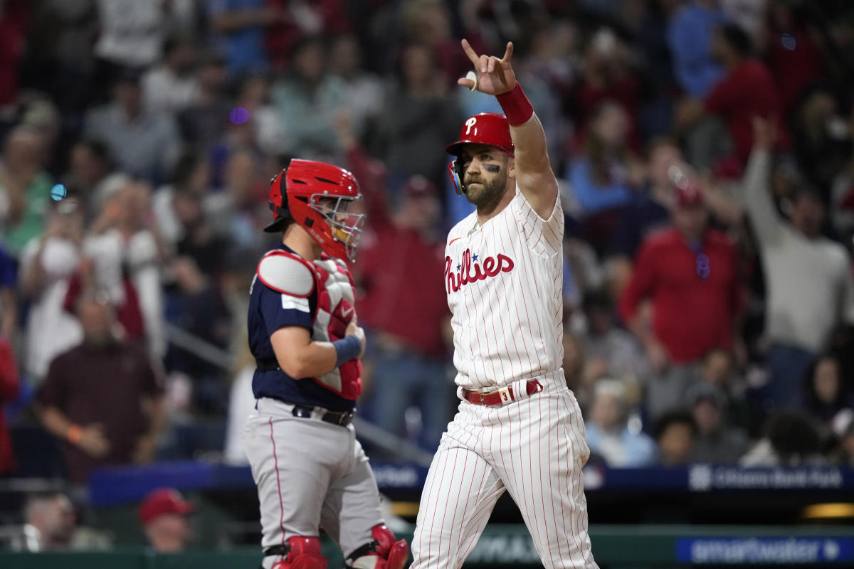 World Series teed up: Bryce Harper, Phillies go deep, face Astros