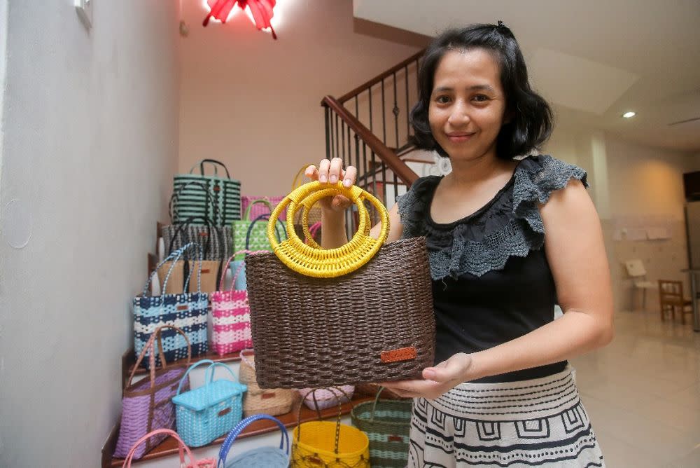 No one basket weave by cancer survivor Ally Ang Li Yen is the same. — Picture by Farhan Najib