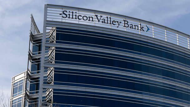 PHOTO: A Silicon Valley Bank office is seen in Tempe, Ariz., March 14, 2023. (Rebecca Noble/AFP via Getty Images)