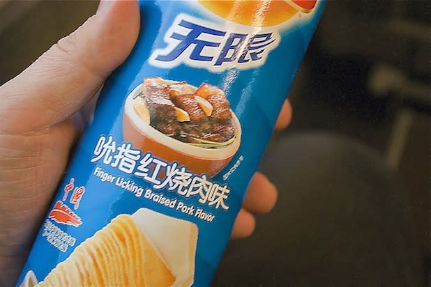 Finger Licking Braised Pork Potato Chips by Lay's