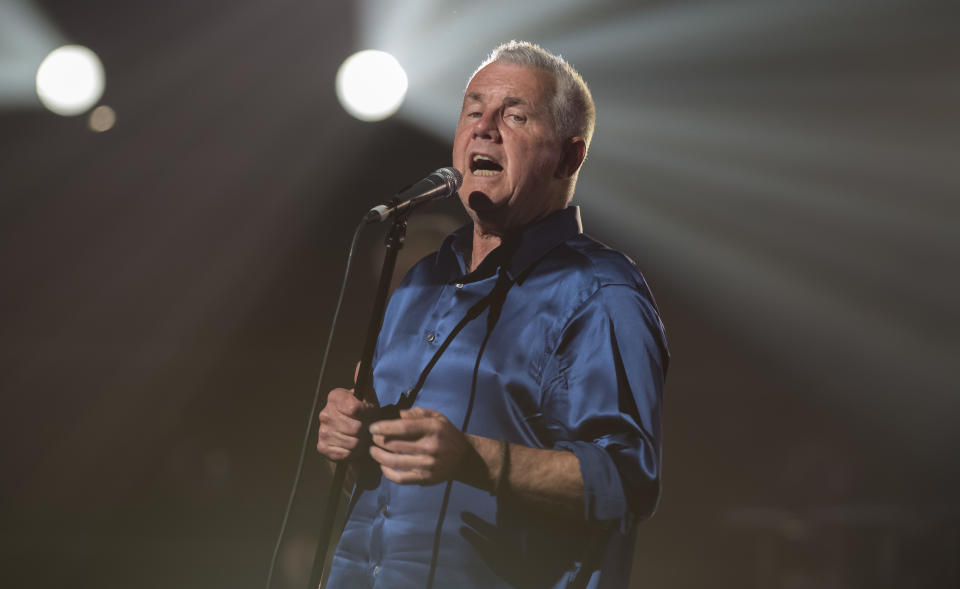 Daryl Braithwaite performs during the 31st Annual ARIA Awards 2017