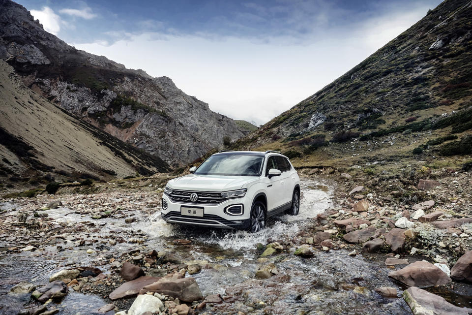 VW Tayron aus chinesischer Fertigung: Das geräumige Offroad-Coupé ersetzt in Deutschland den Tiguan Allspace.
  - Copyright: VW