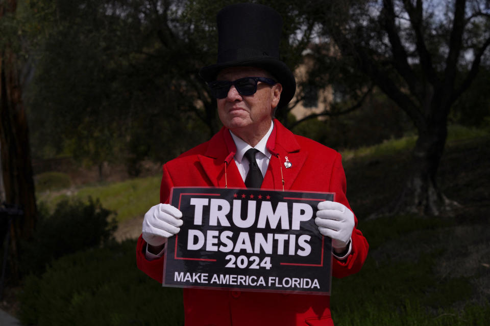 A man in Simi Valley, Calif., endorsing a Trump-DeSantis ticket