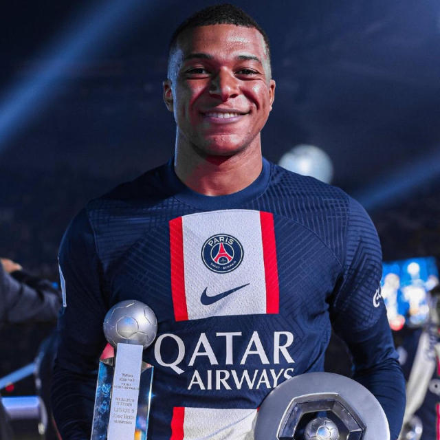 Kylian Mbappe joins Cristiano Ronaldo as he gets No. 7 jersey in new-look  Paris Saint-Germain kit