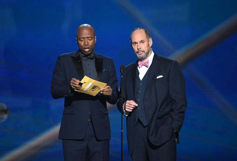 Kenny Smith and Ernie Johnson at 2018 NBA Awards.