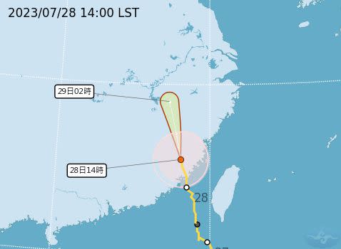 ▲杜蘇芮接觸到中國陸地後，強度減弱、暴風半徑縮小，預估17時30分後海陸警將解除。（圖／中央氣象局官網）